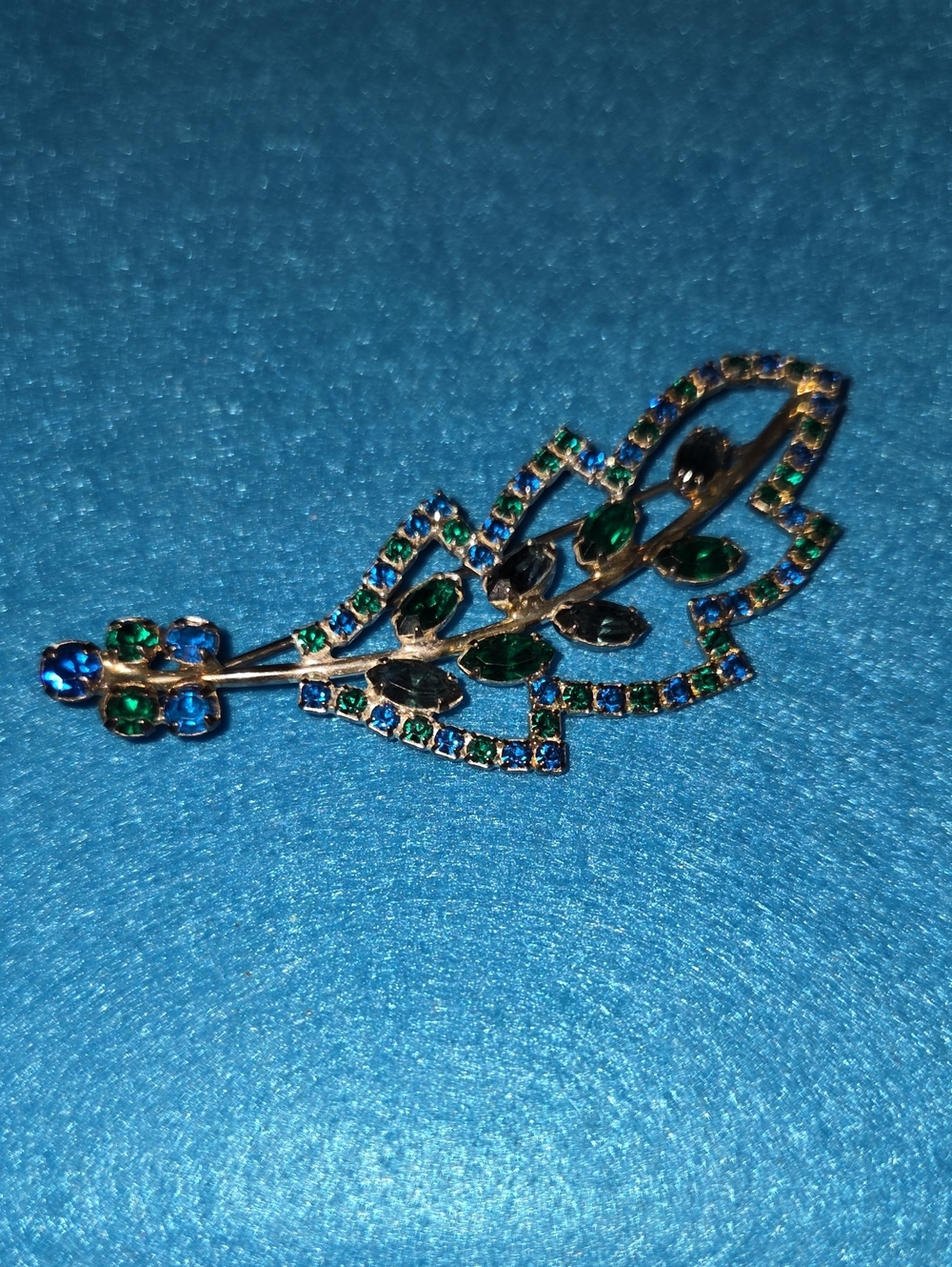 Elegant Blue and Green Leaf Crystal Brooch - Women Jewelry